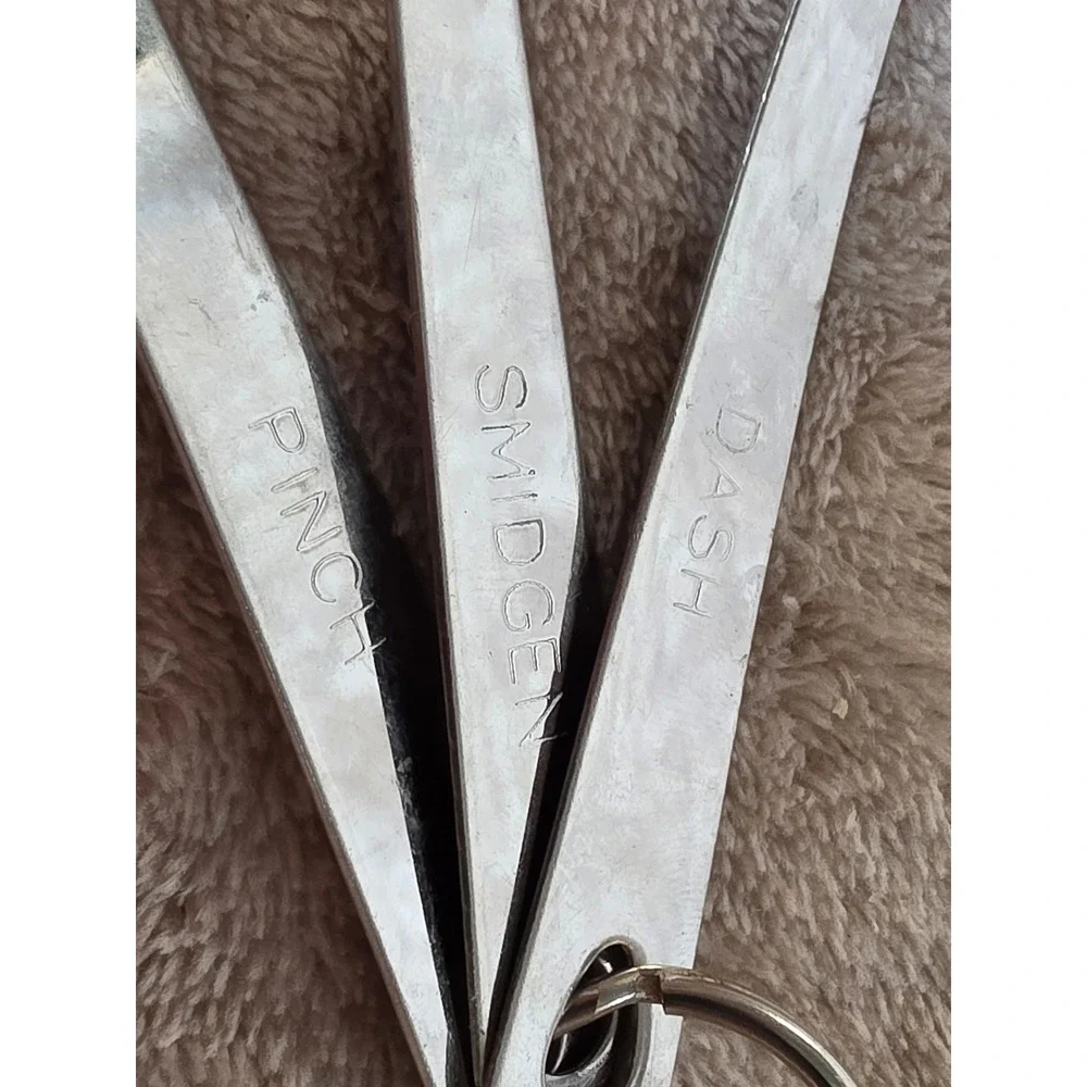 Stainless Steel Mini Measuring Spoons Set Dash Smidgen Pinch 3 Piece Silver Tone